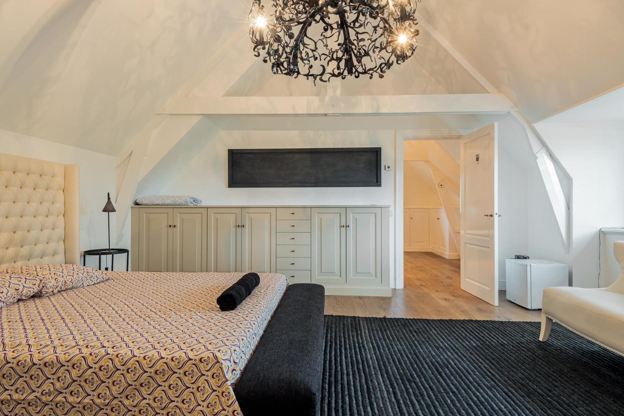 Amsterdam Mansion - Suite De Dam Oostzaan Bagian luar foto